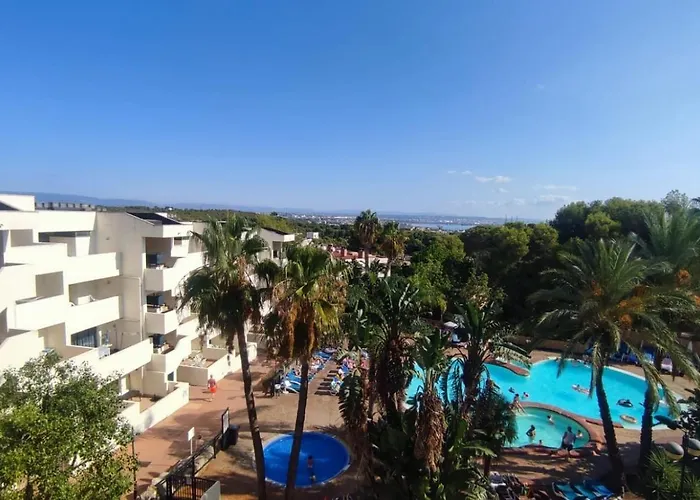 דירה Festival Village- Sea Views